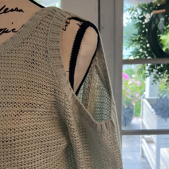 Lescana For a Venus cold shoulder blue green sweater - Picture 3 of 8